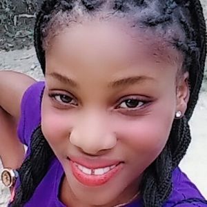 Meet your Posher, Roseline